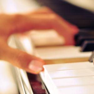 黑人的尺寸能到肚子
